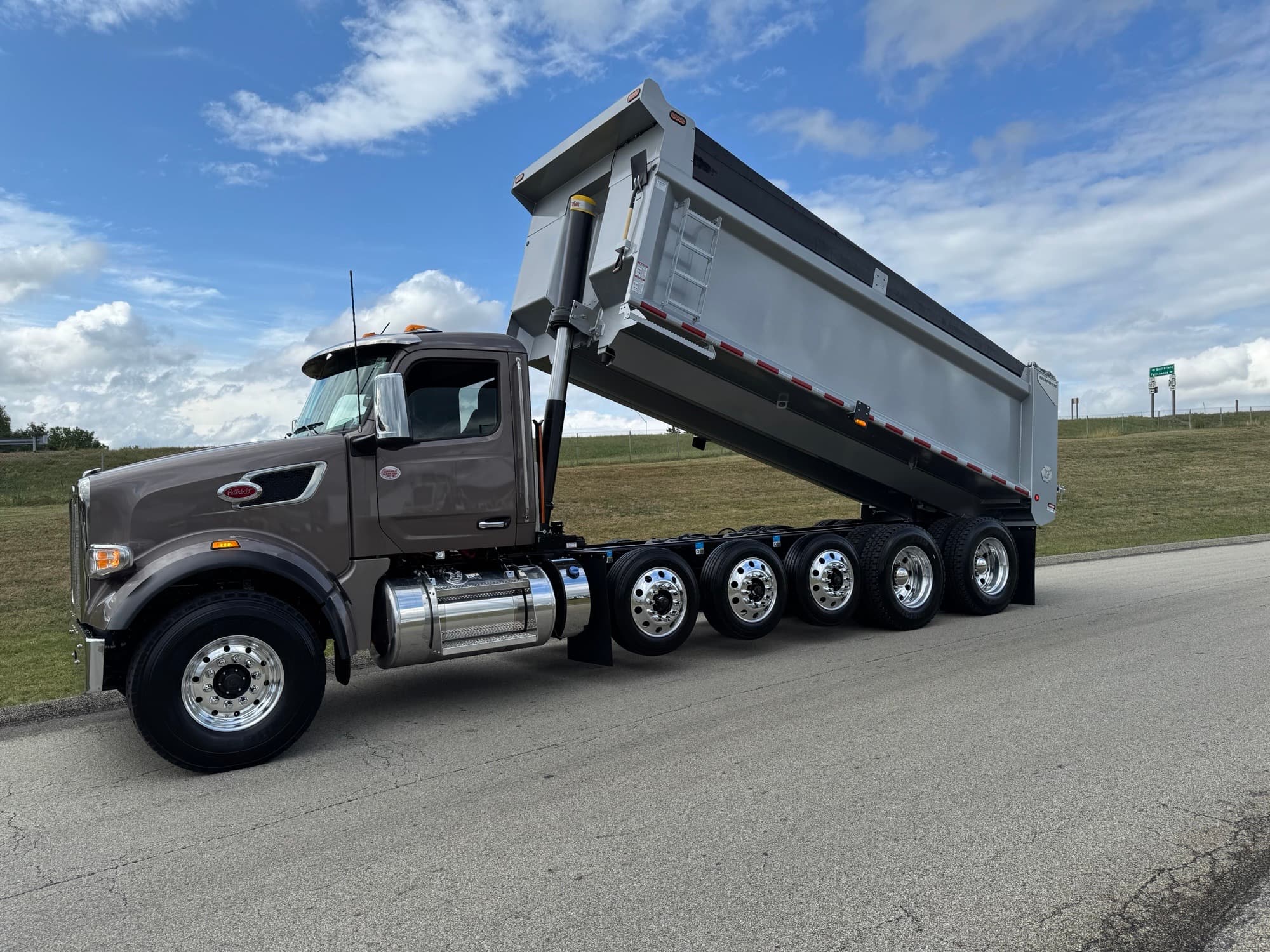2026 Peterbilt 567 in EAU CLAIRE, PA — photo 5