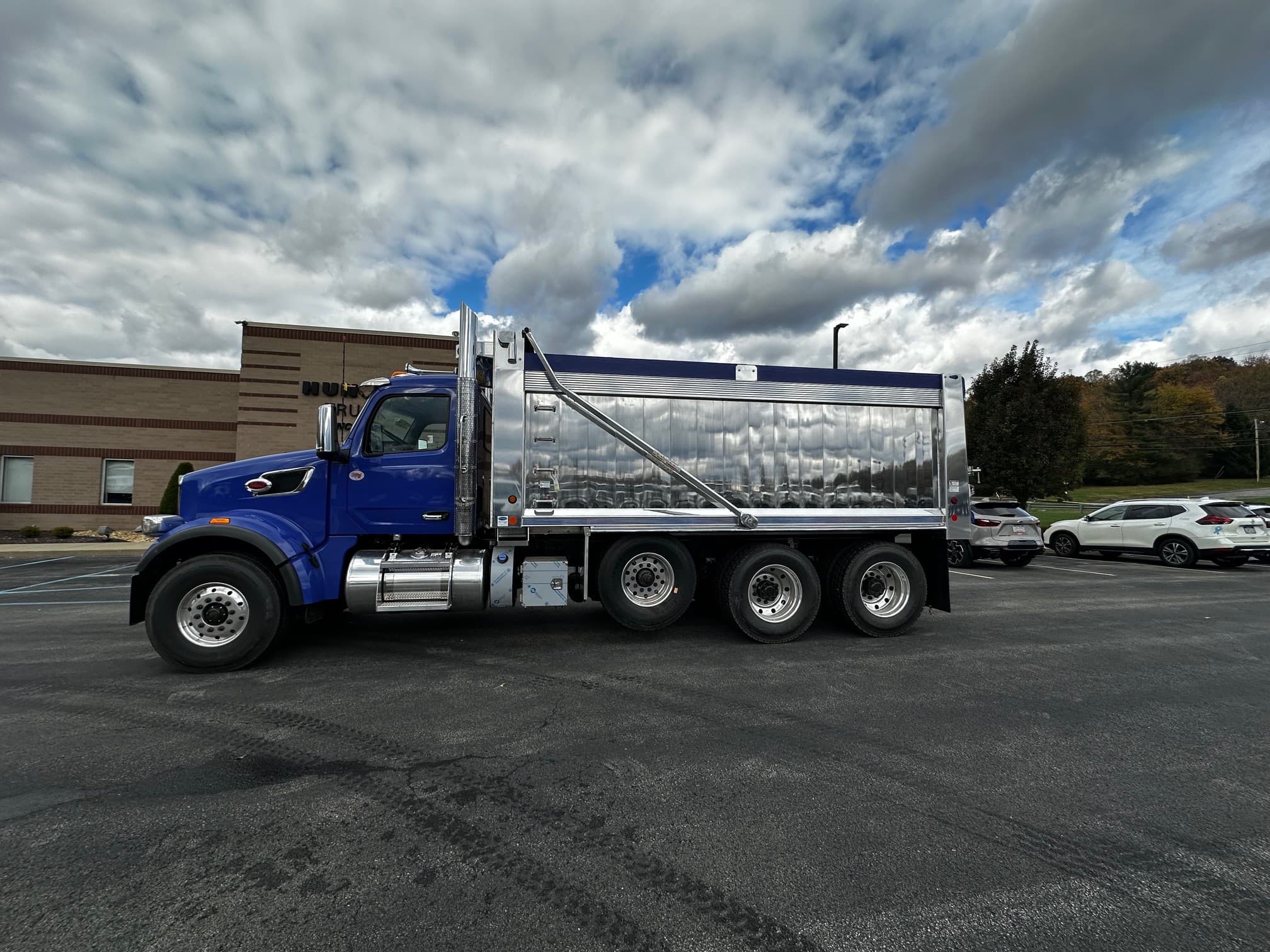 2026 Peterbilt 567 in BUTLER, PA — photo 13