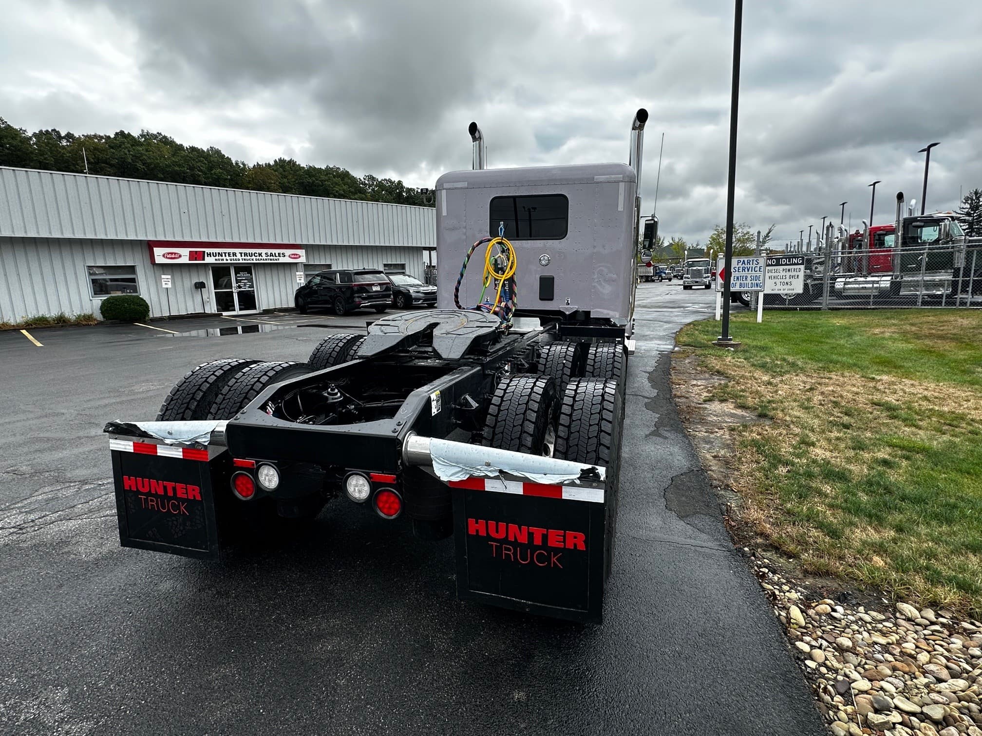 2026 Peterbilt 589 in BUTLER, PA — photo 5