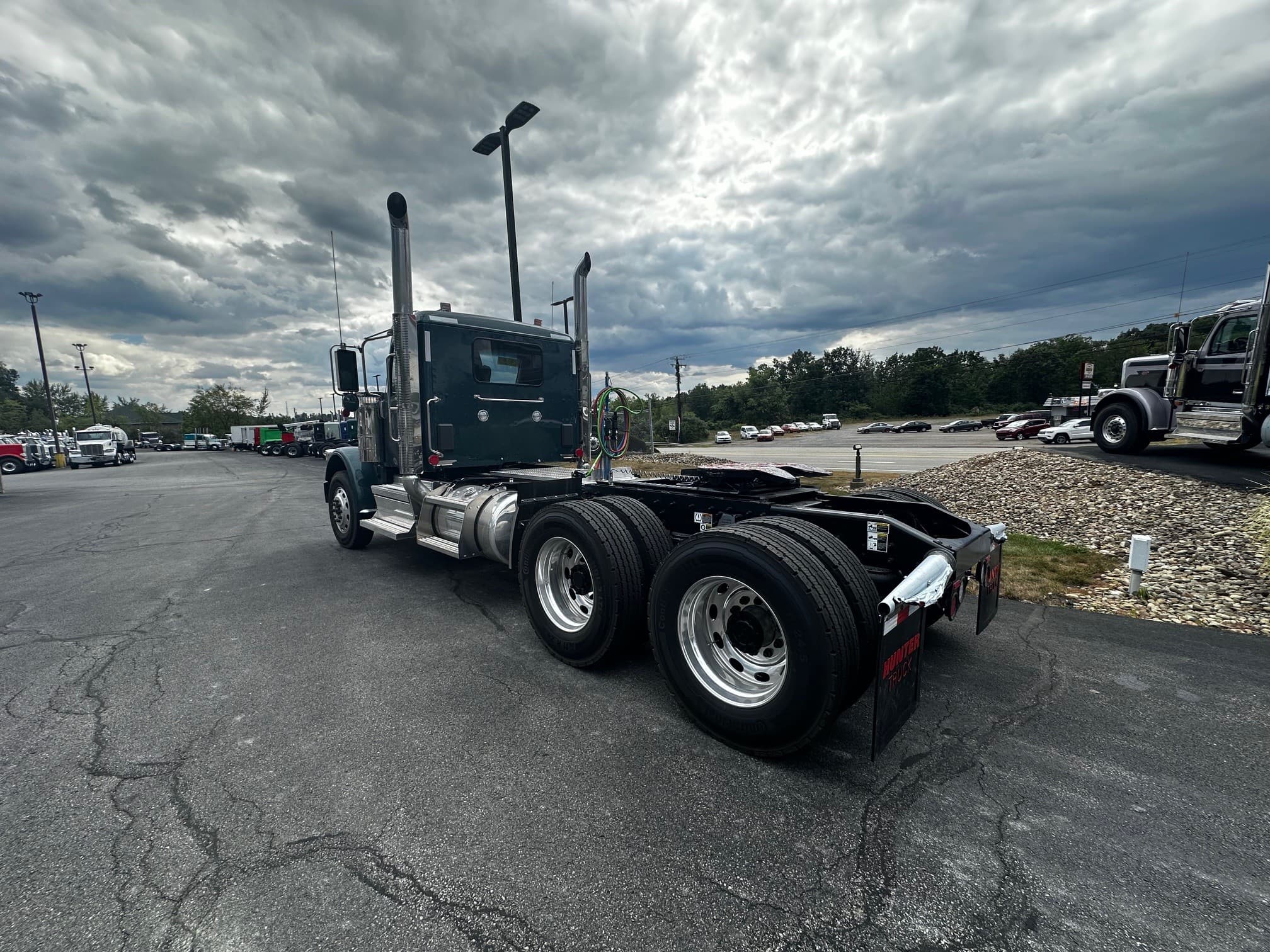 2026 Peterbilt 589 in BUTLER, PA — photo 3