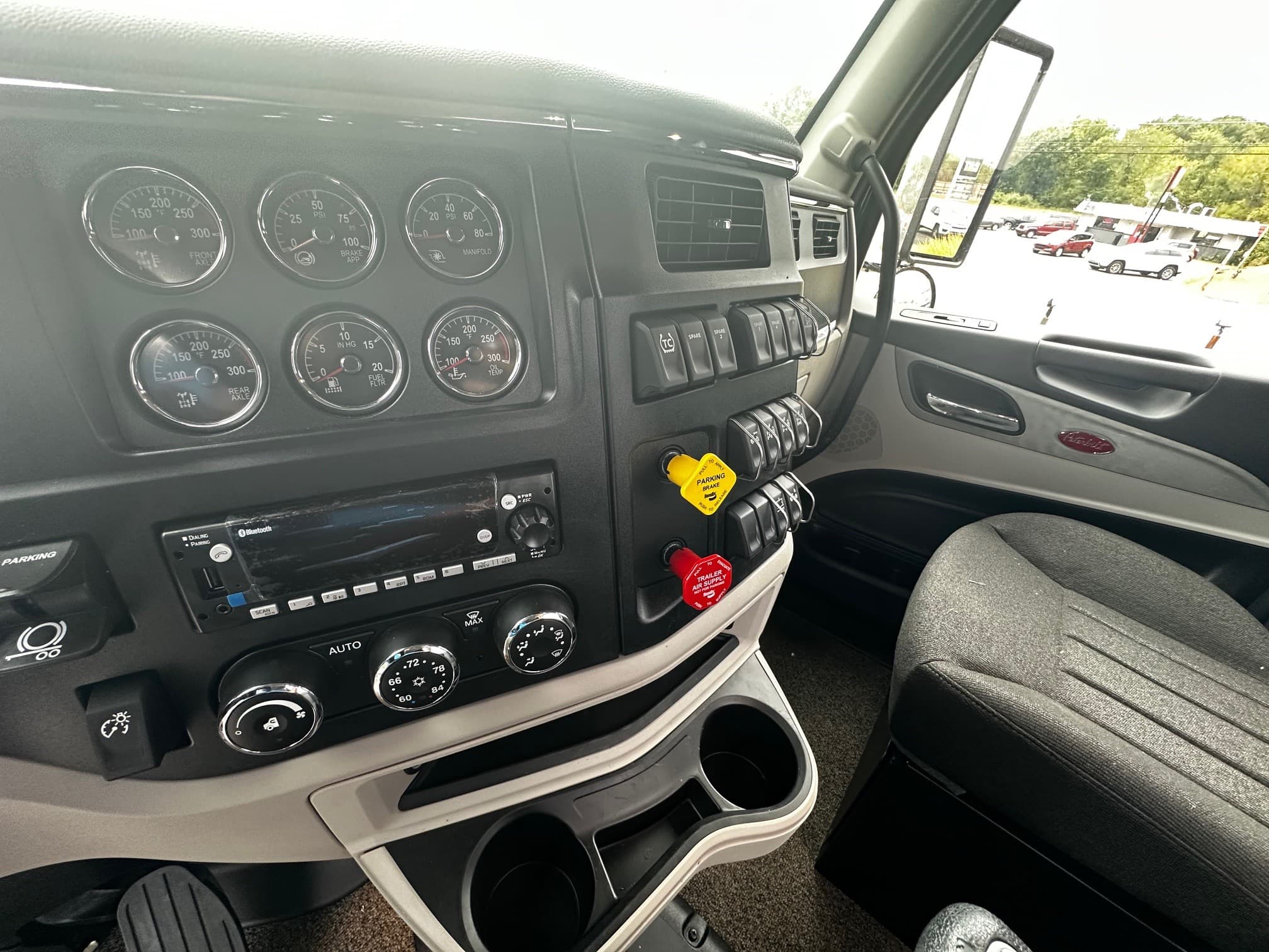 2026 Peterbilt 589 in BUTLER, PA — photo 13