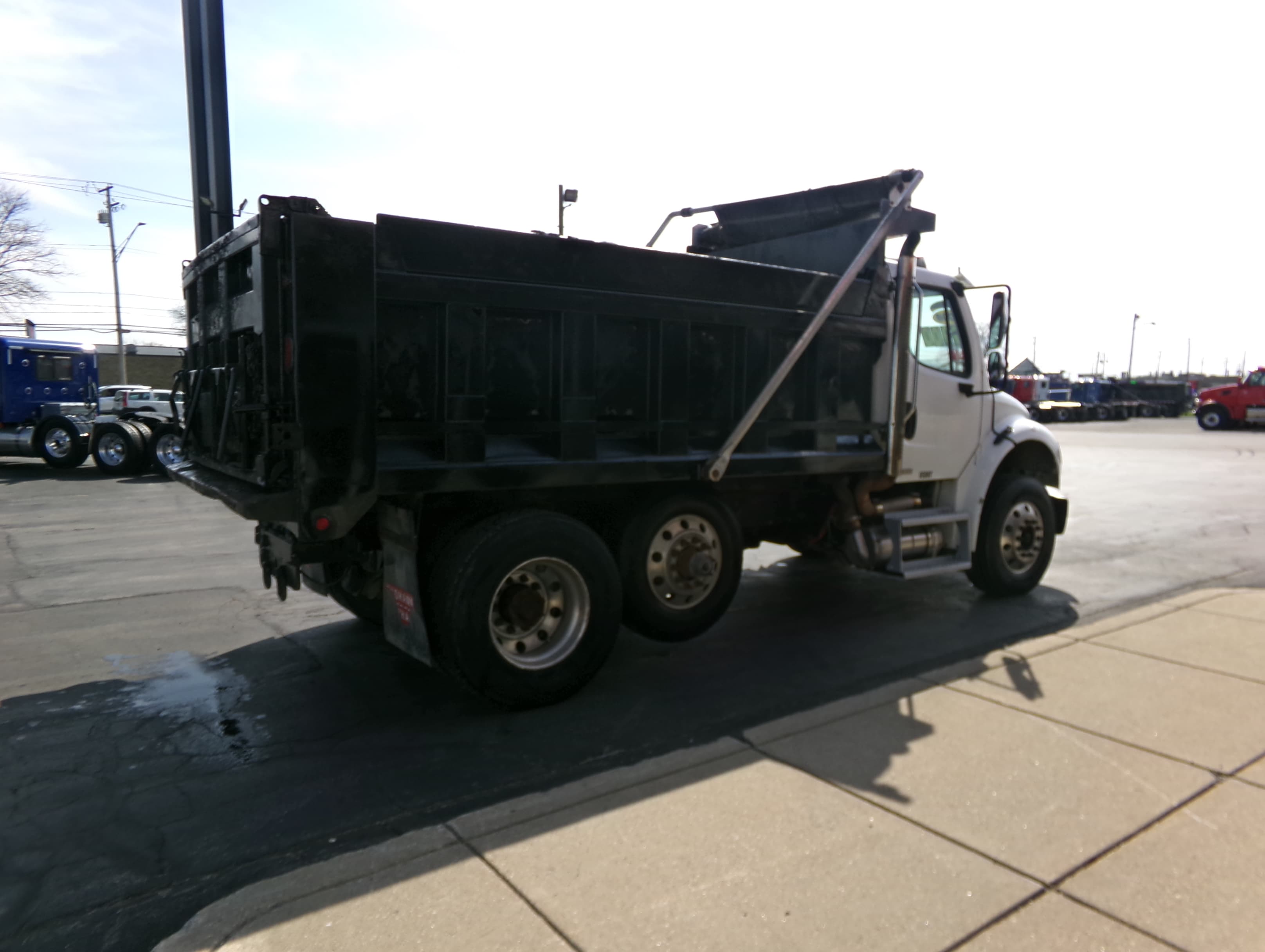 2008 Freightliner M2 106 in BUFFALO, NY — photo 8