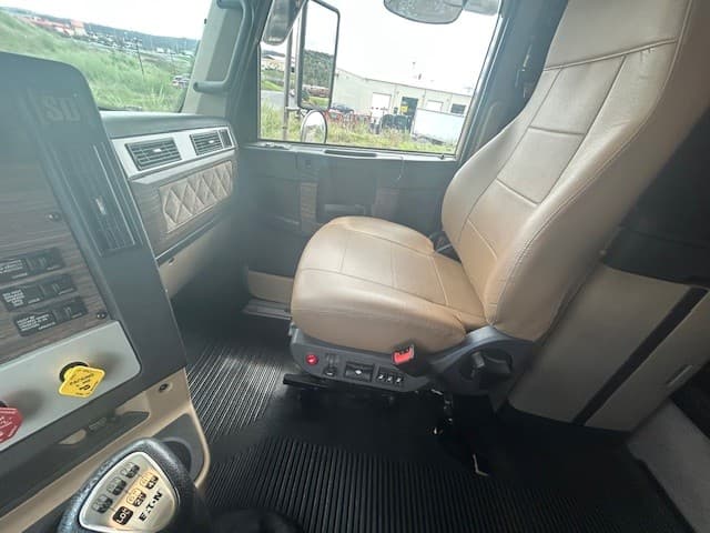 2020 Freightliner 122SD in CLEARFIELD, PA — photo 5