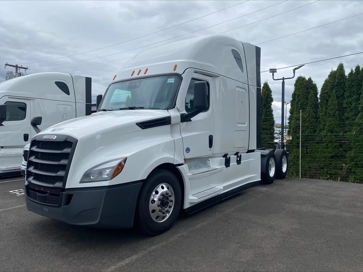 2022 Freightliner Cascadia