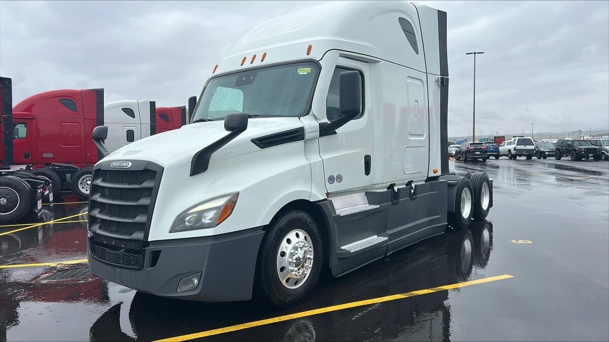 2022 Freightliner Cascadia