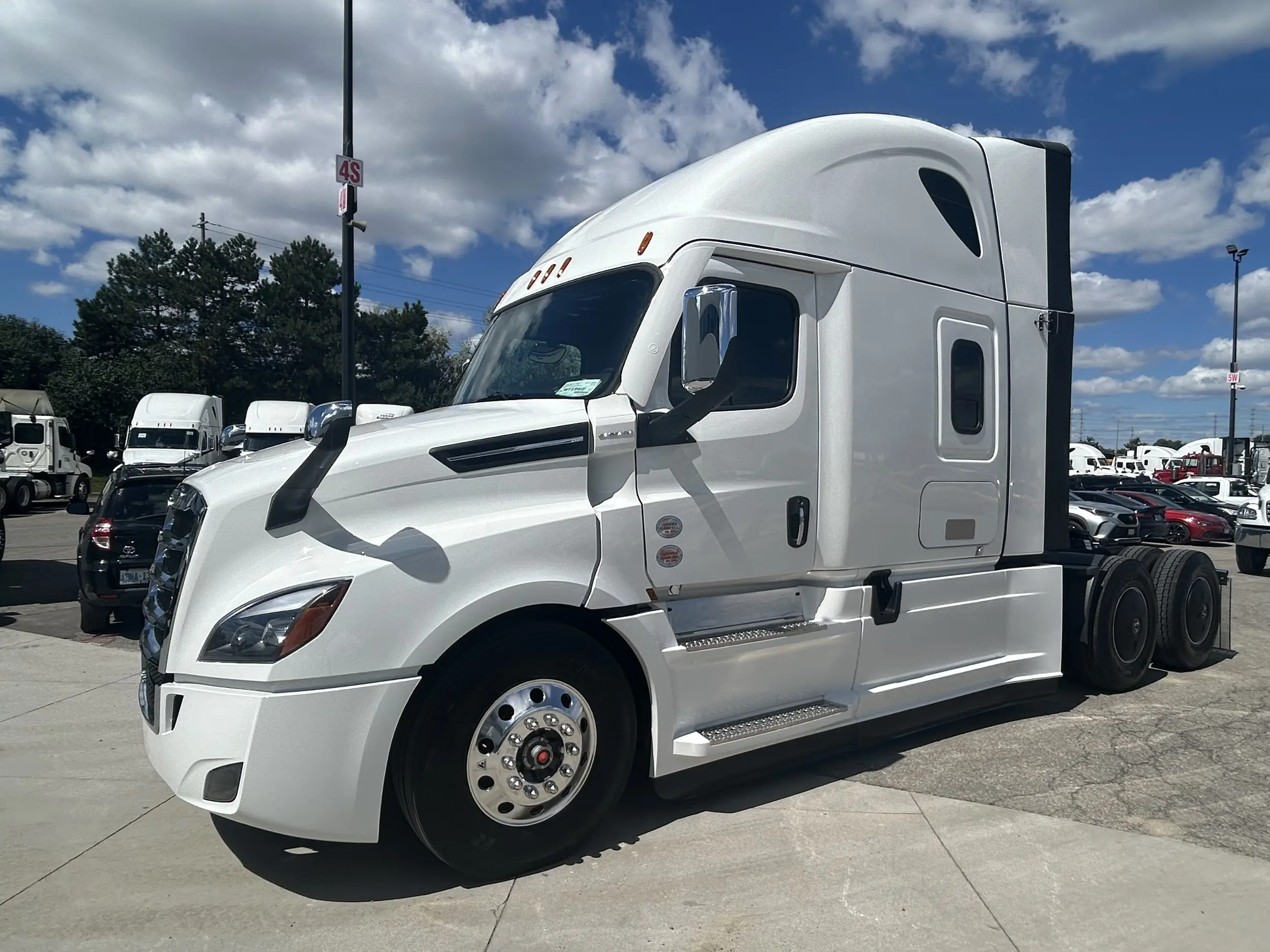 2026 Freightliner Cascadia
