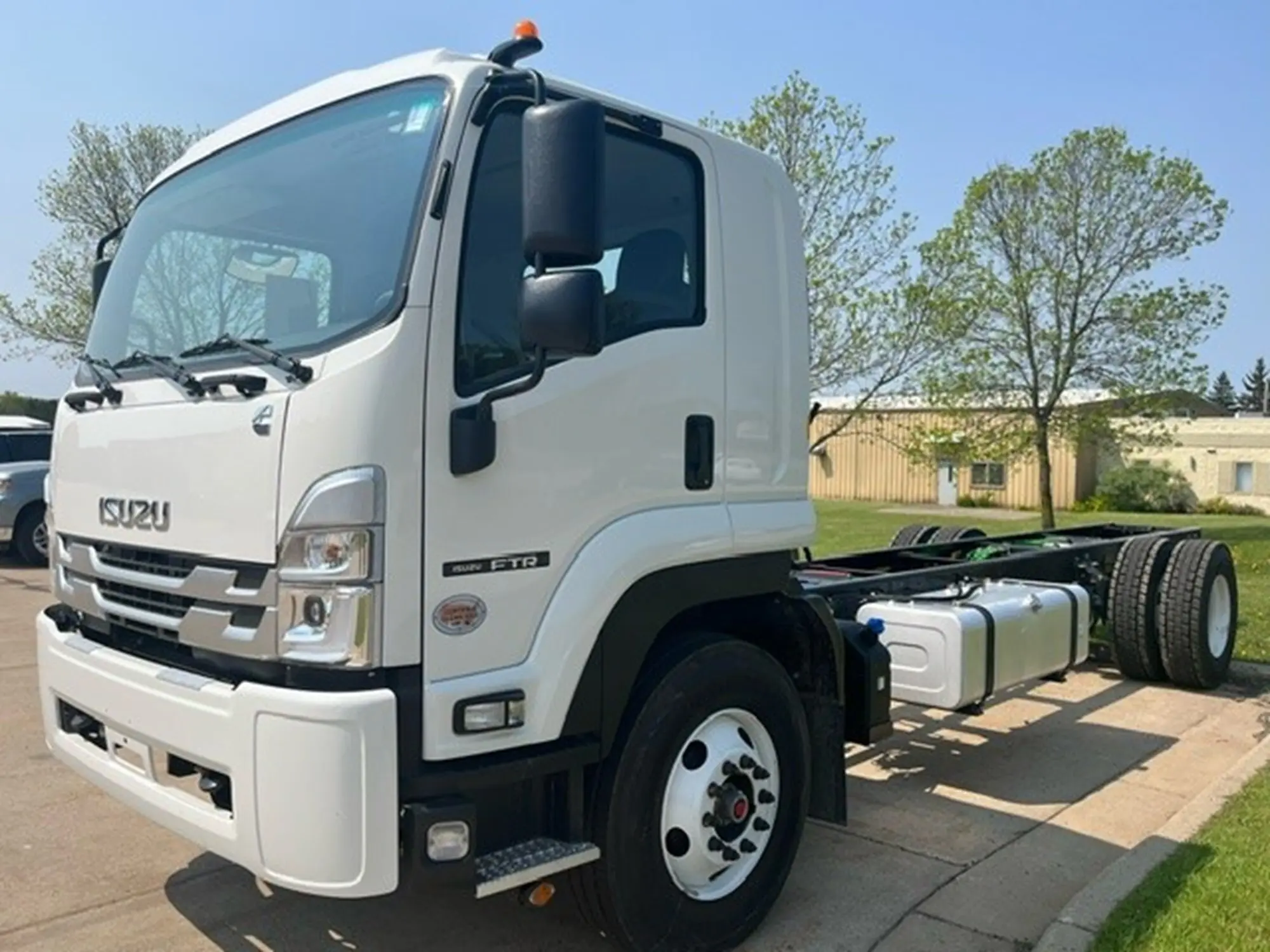 2025 Isuzu FTR