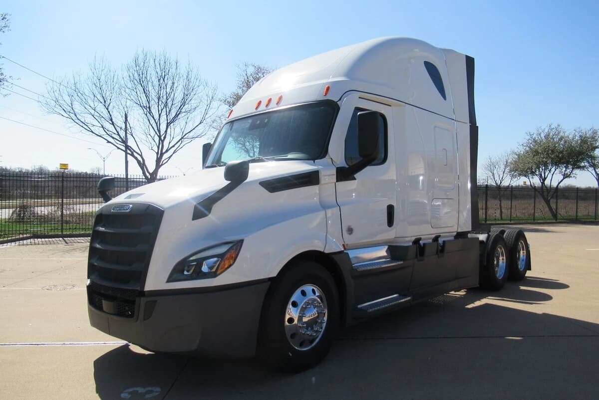 2024 Freightliner Cascadia