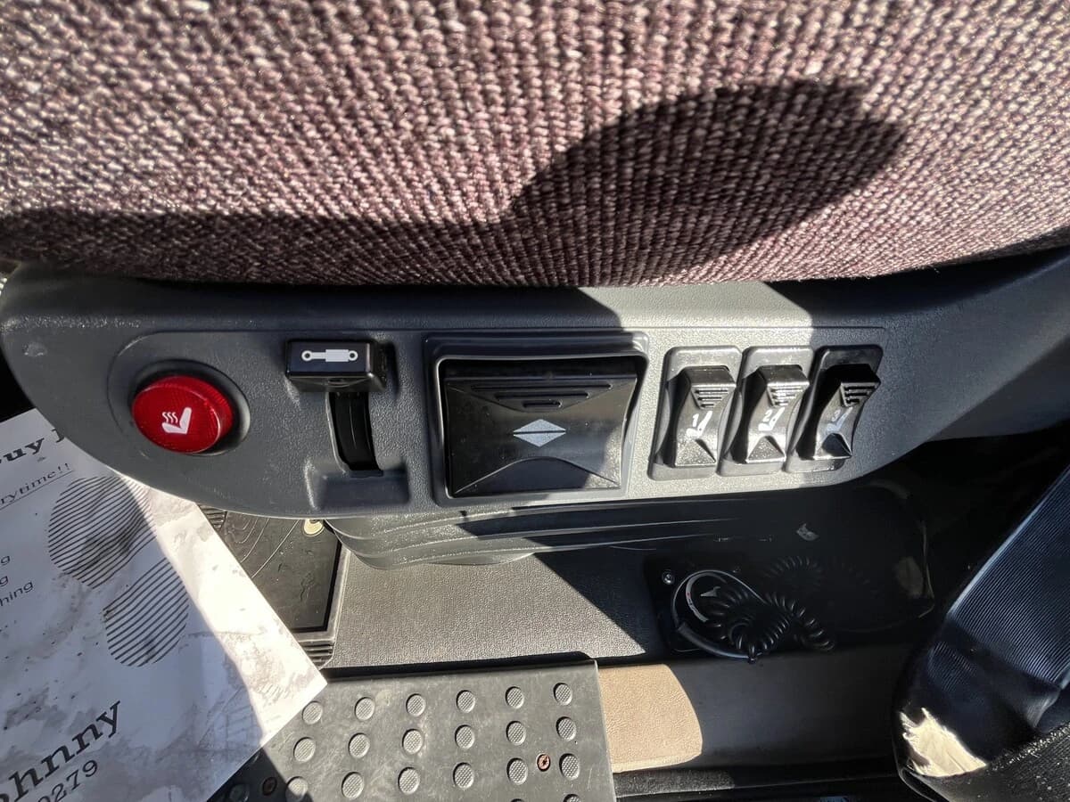 2012 Freightliner Cascadia in Mississauga, ON — photo 18