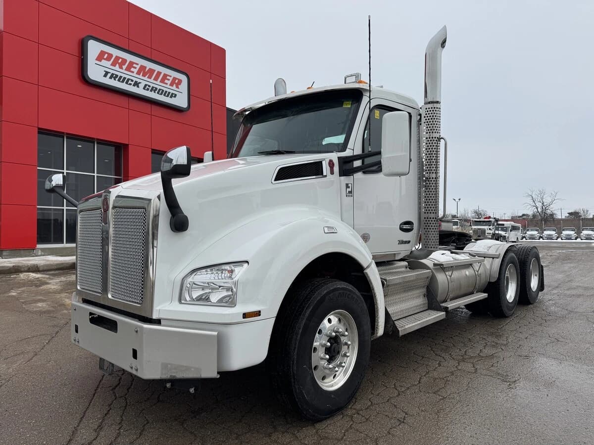 2024 Kenworth T880