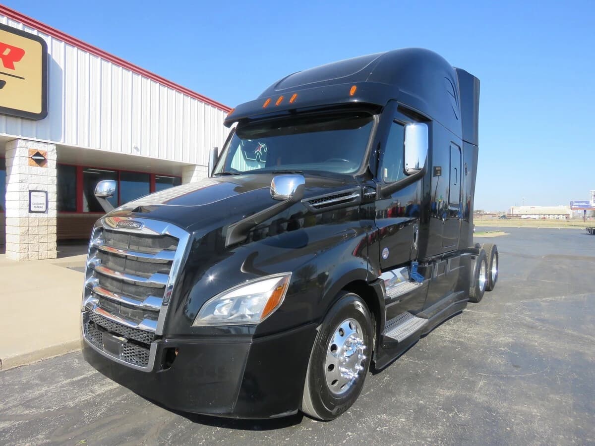 2022 Freightliner Cascadia