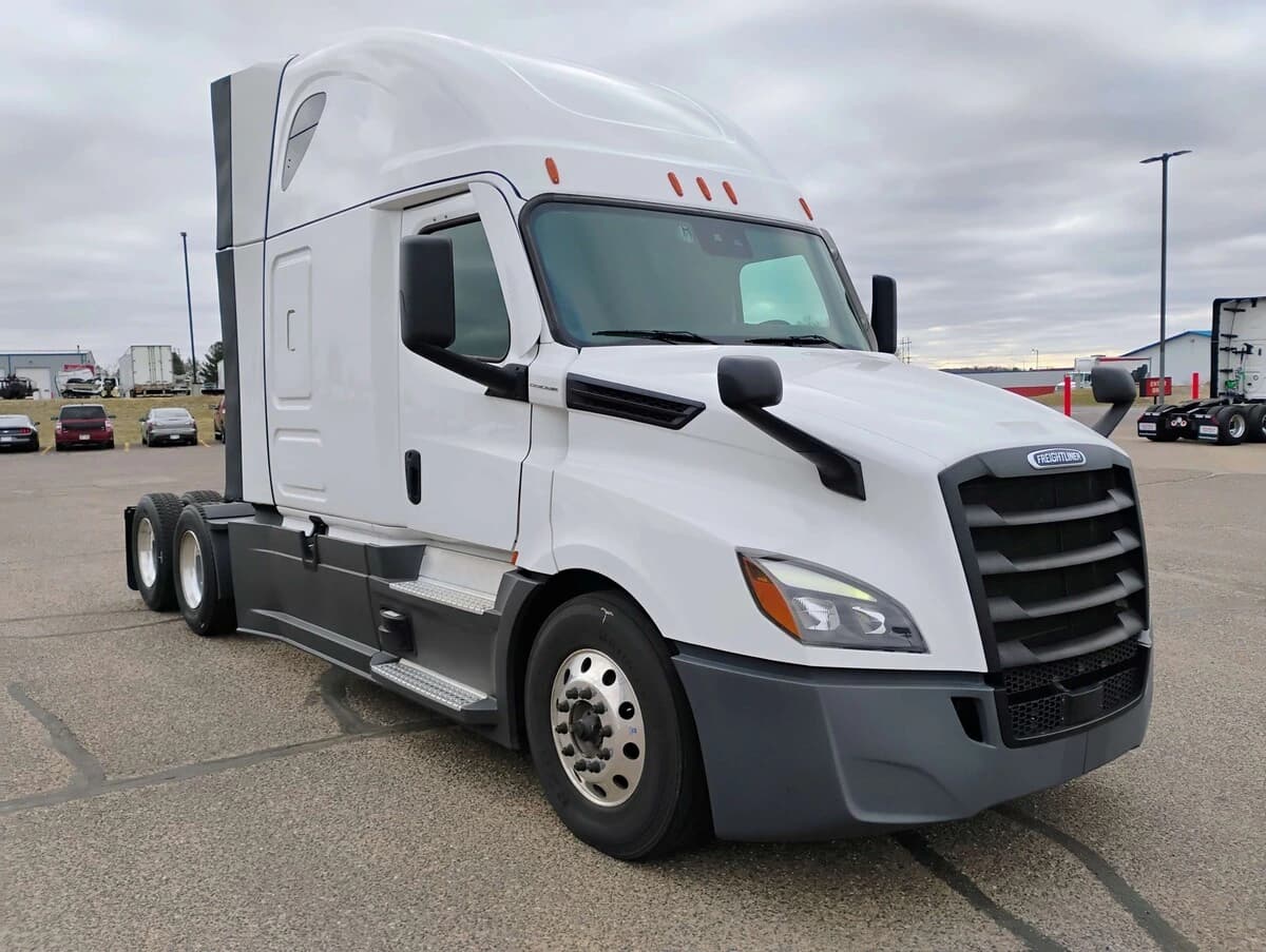 2024 Freightliner Cascadia in Chattanooga, TN — photo 3
