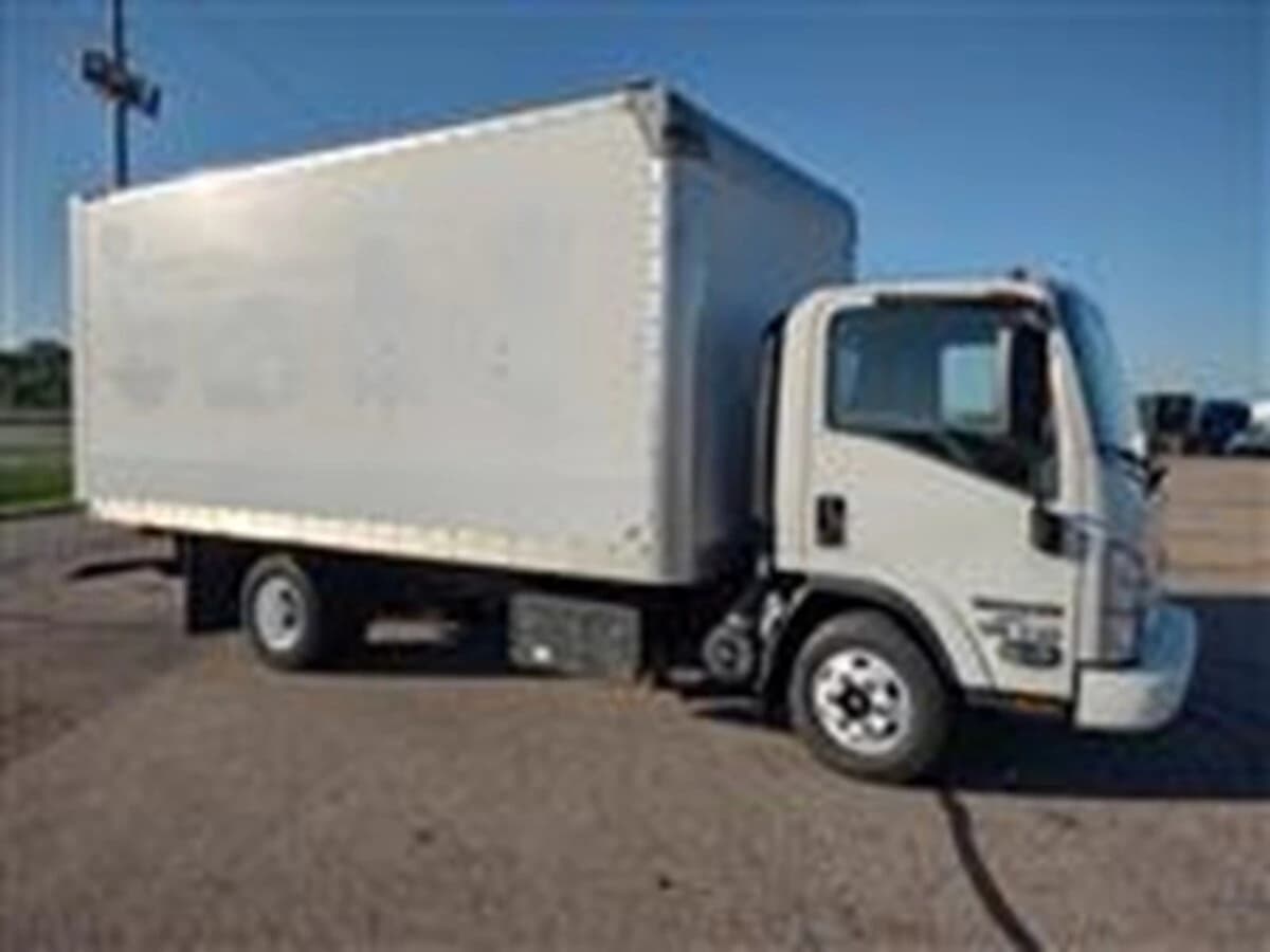 2016 Isuzu NPR in Abbotsford, WI — photo 2