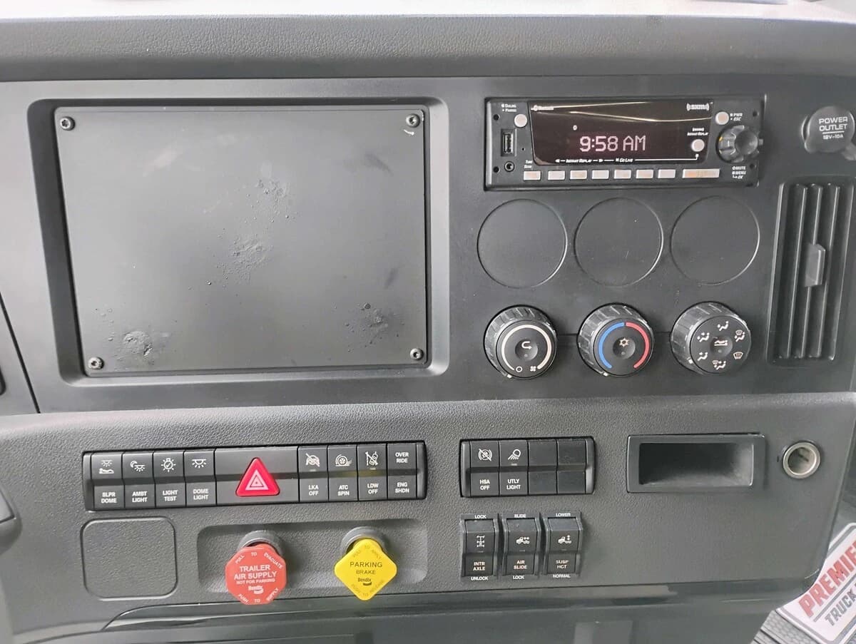 2024 Freightliner Cascadia in Chattanooga, TN — photo 19