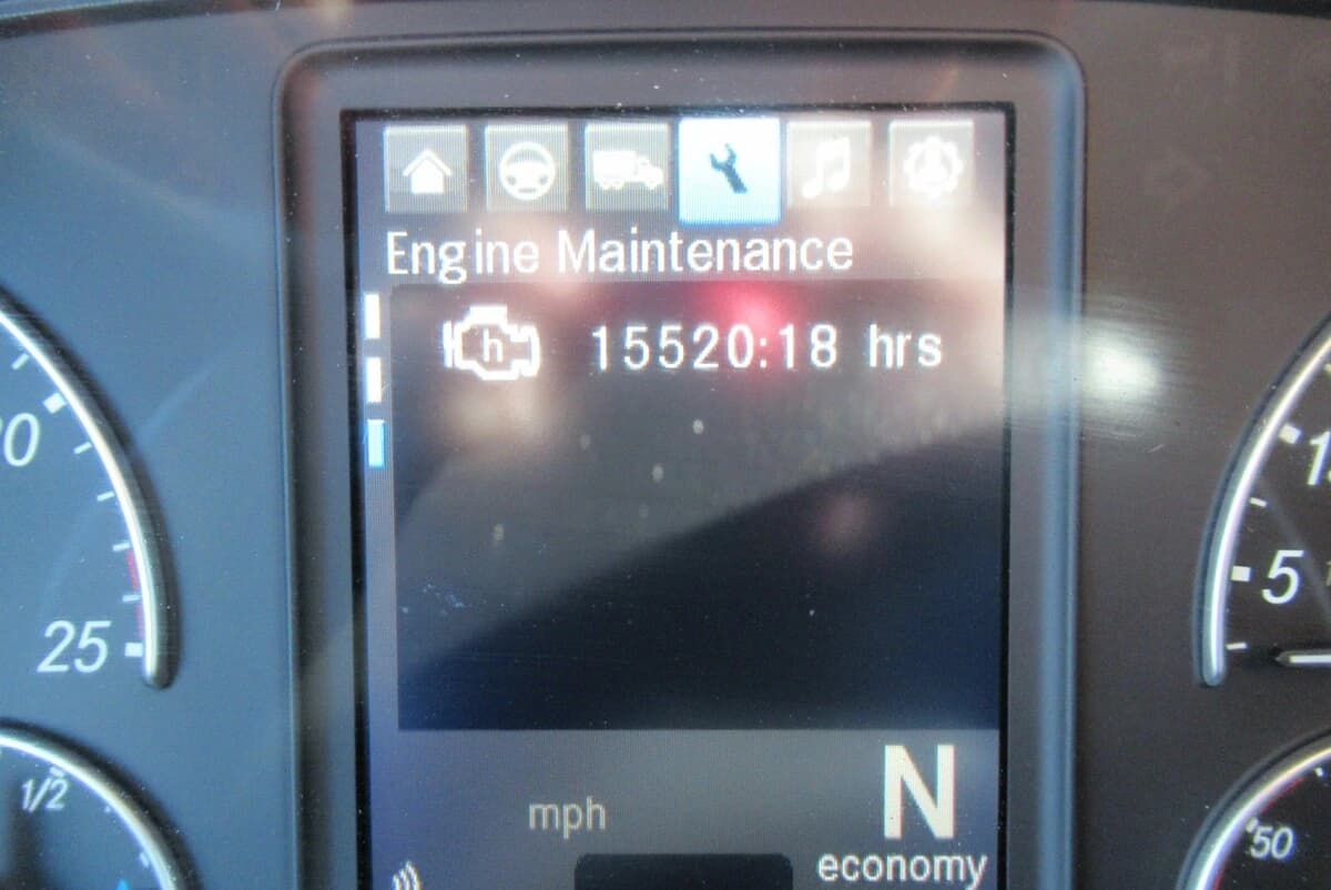 2023 Freightliner Cascadia in Dallas, TX — photo 19