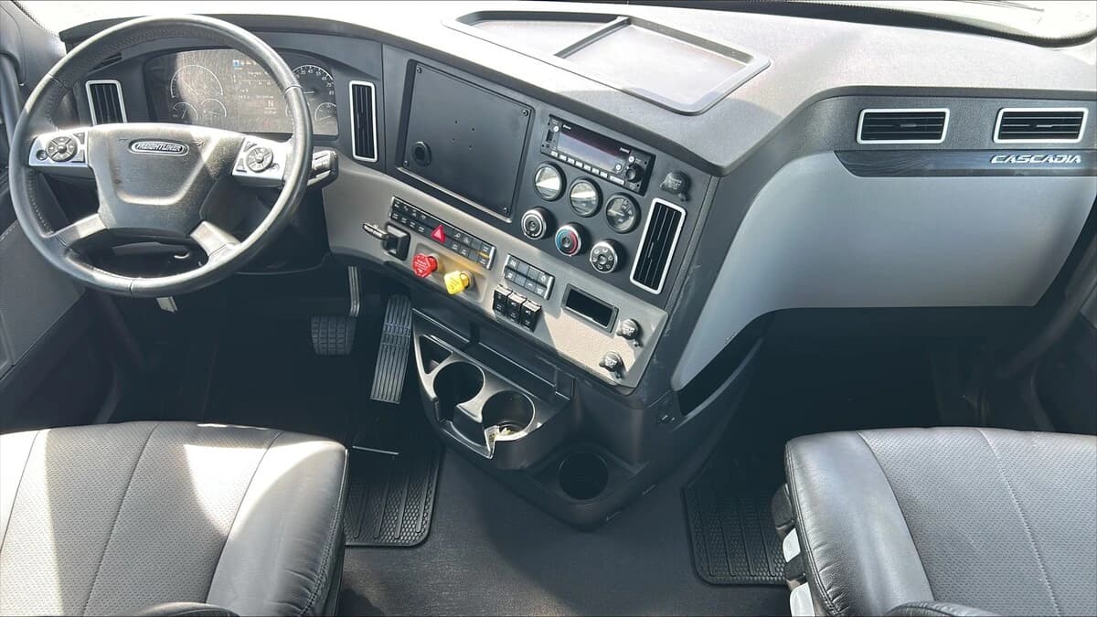 2024 Freightliner Cascadia in Salt Lake City, UT — photo 5