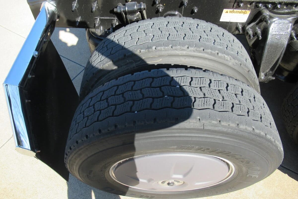 2023 Freightliner Cascadia in Dallas, TX — photo 14