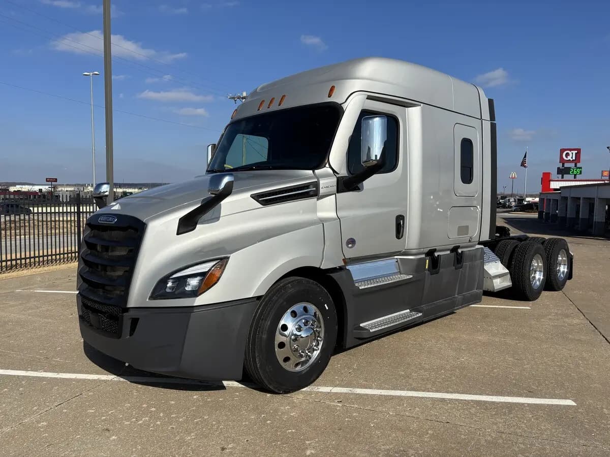 2022 Freightliner Cascadia
