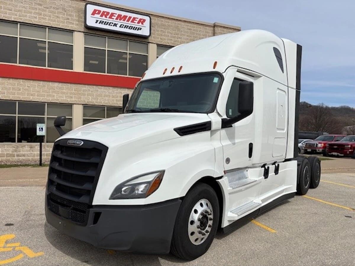 2022 Freightliner Cascadia