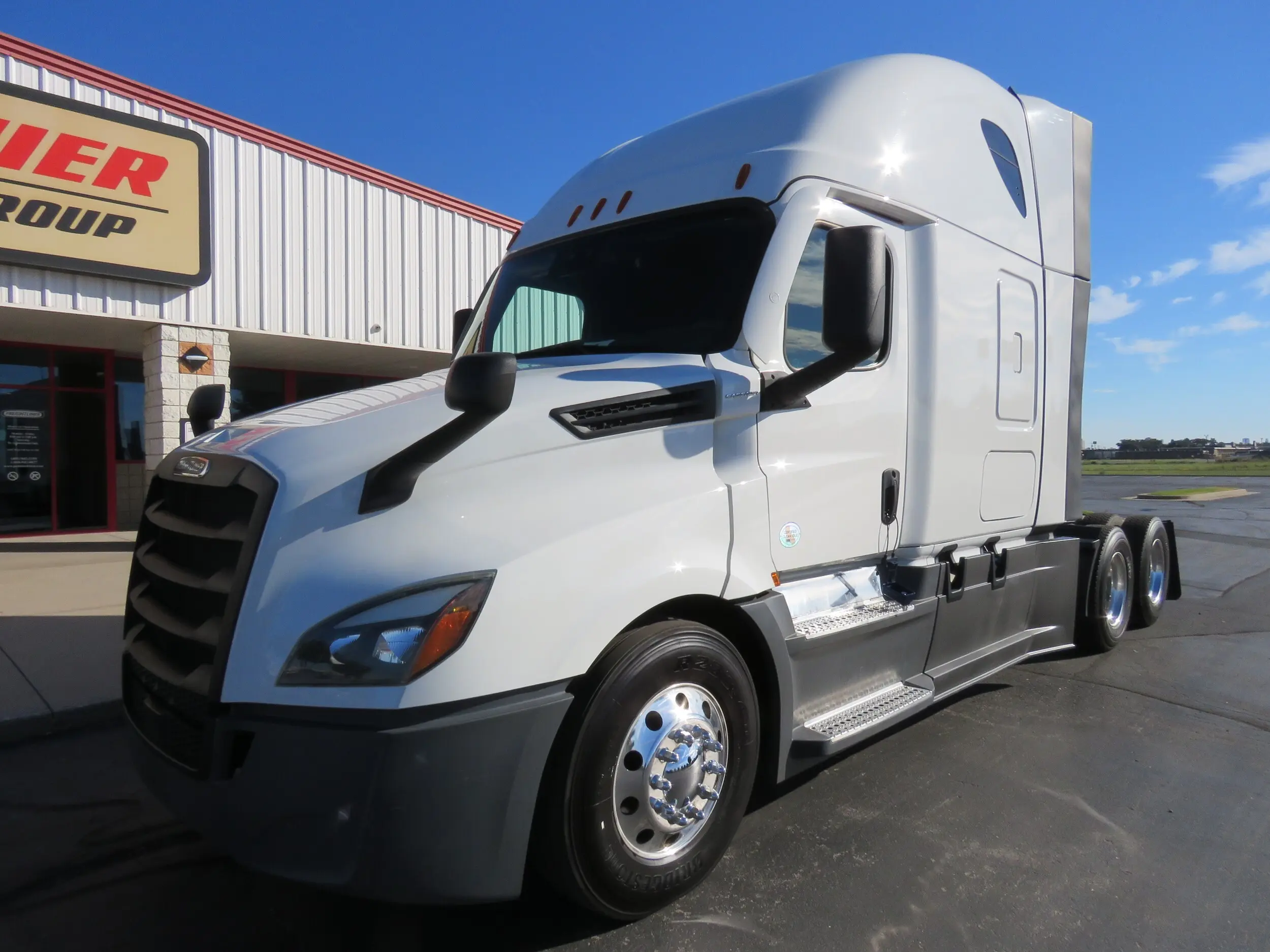 2023 Freightliner Cascadia