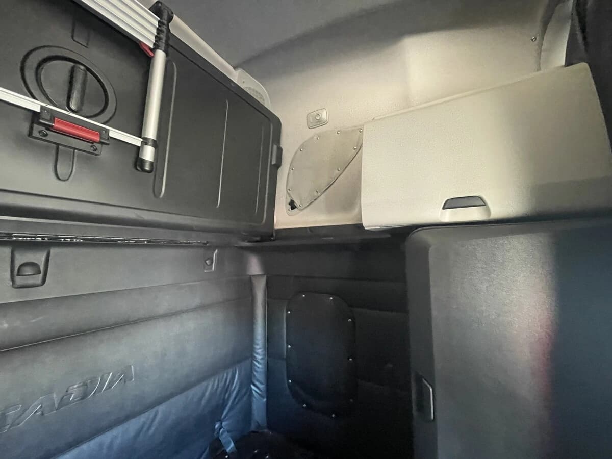 2023 Freightliner Cascadia in Chattanooga, TN — photo 32