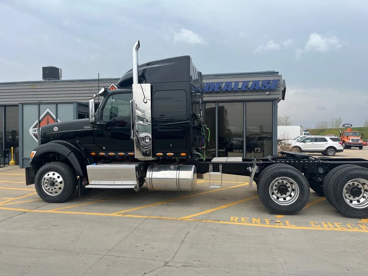 2025 International HX