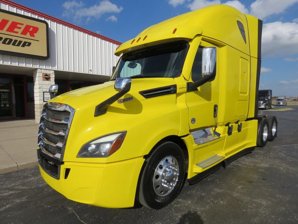 2022 Freightliner Cascadia