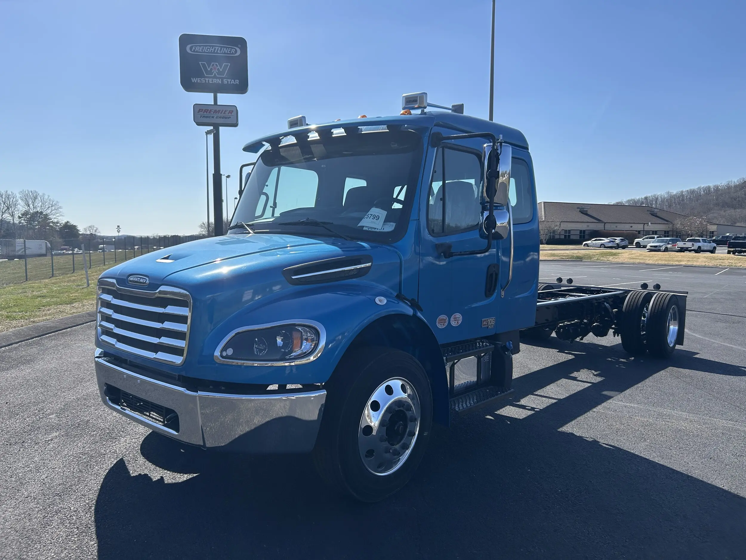 2025 Freightliner M2 106