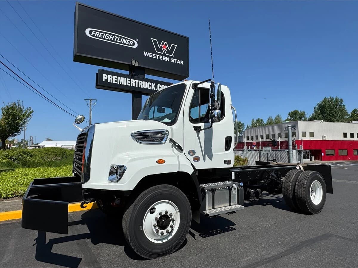2025 Freightliner 108SD