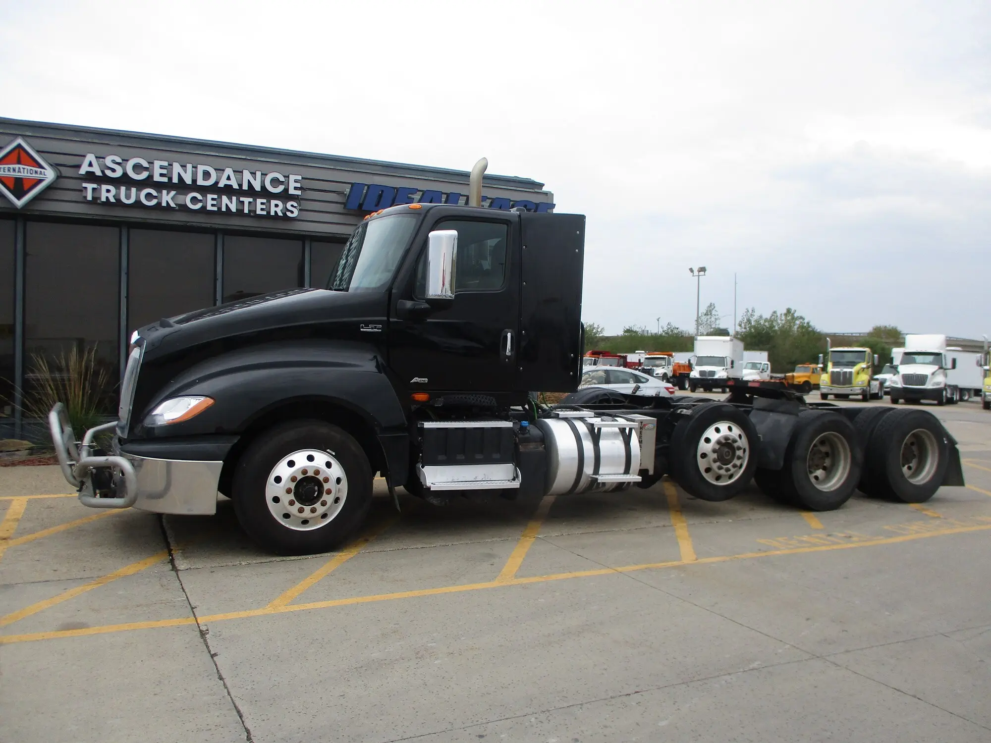 2021 International LT