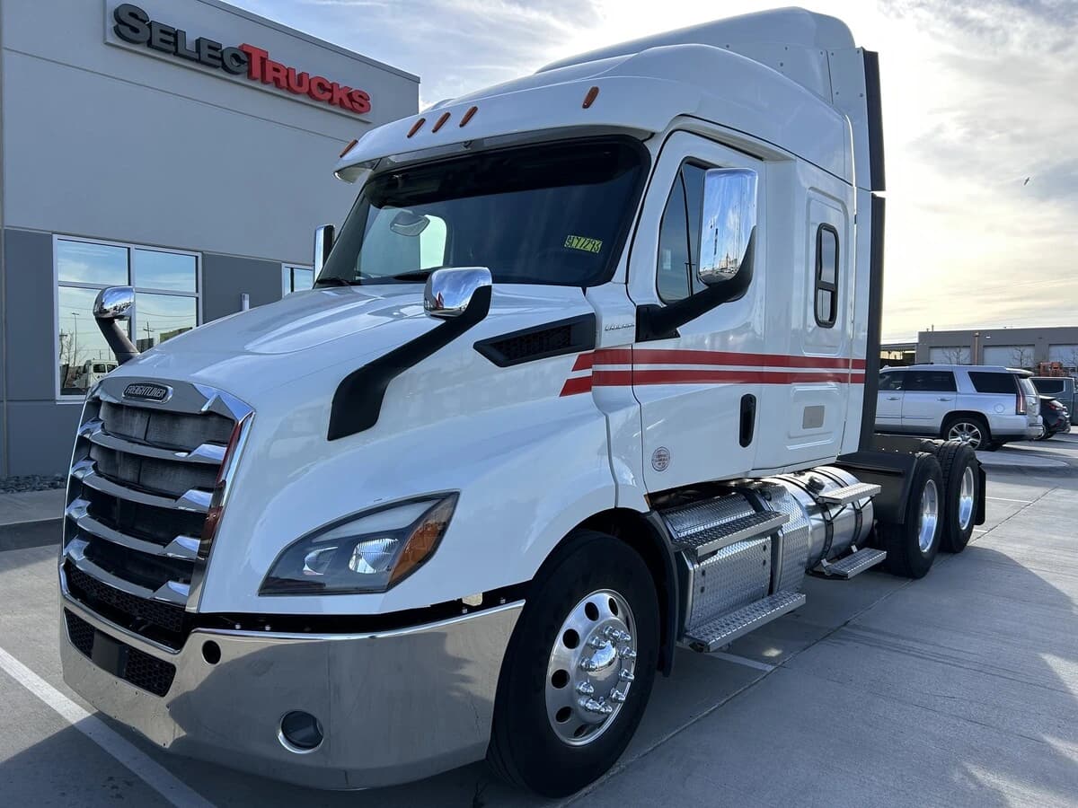 2020 Freightliner Cascadia