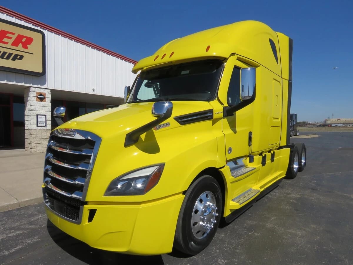 2022 Freightliner Cascadia