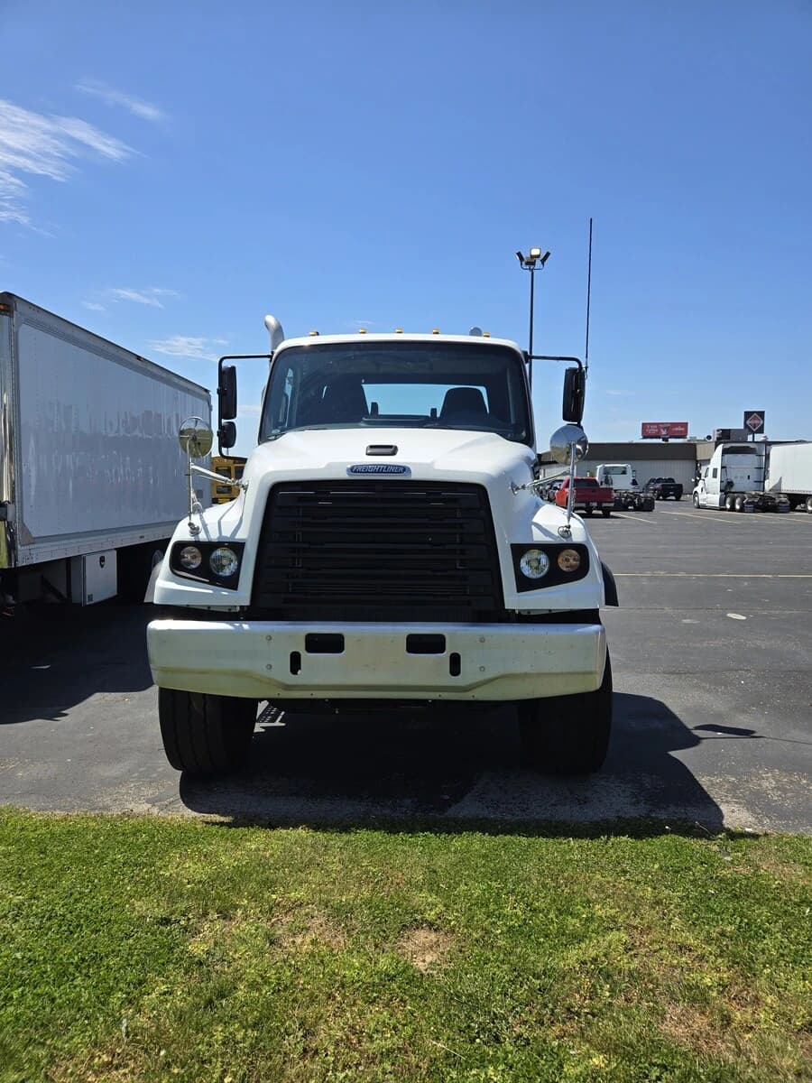2026 Freightliner 114SD in Louisville, KY — photo 2