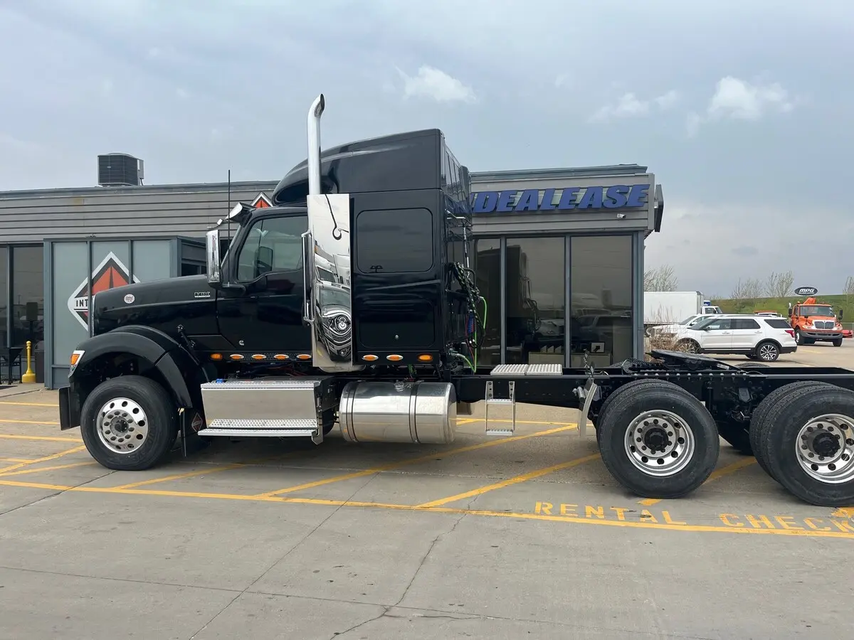 2025 International HX