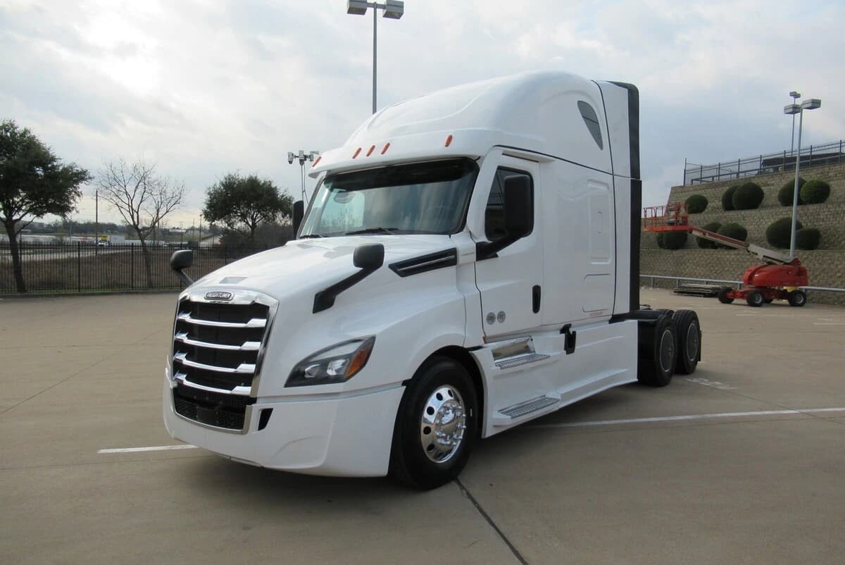 2025 Freightliner Cascadia