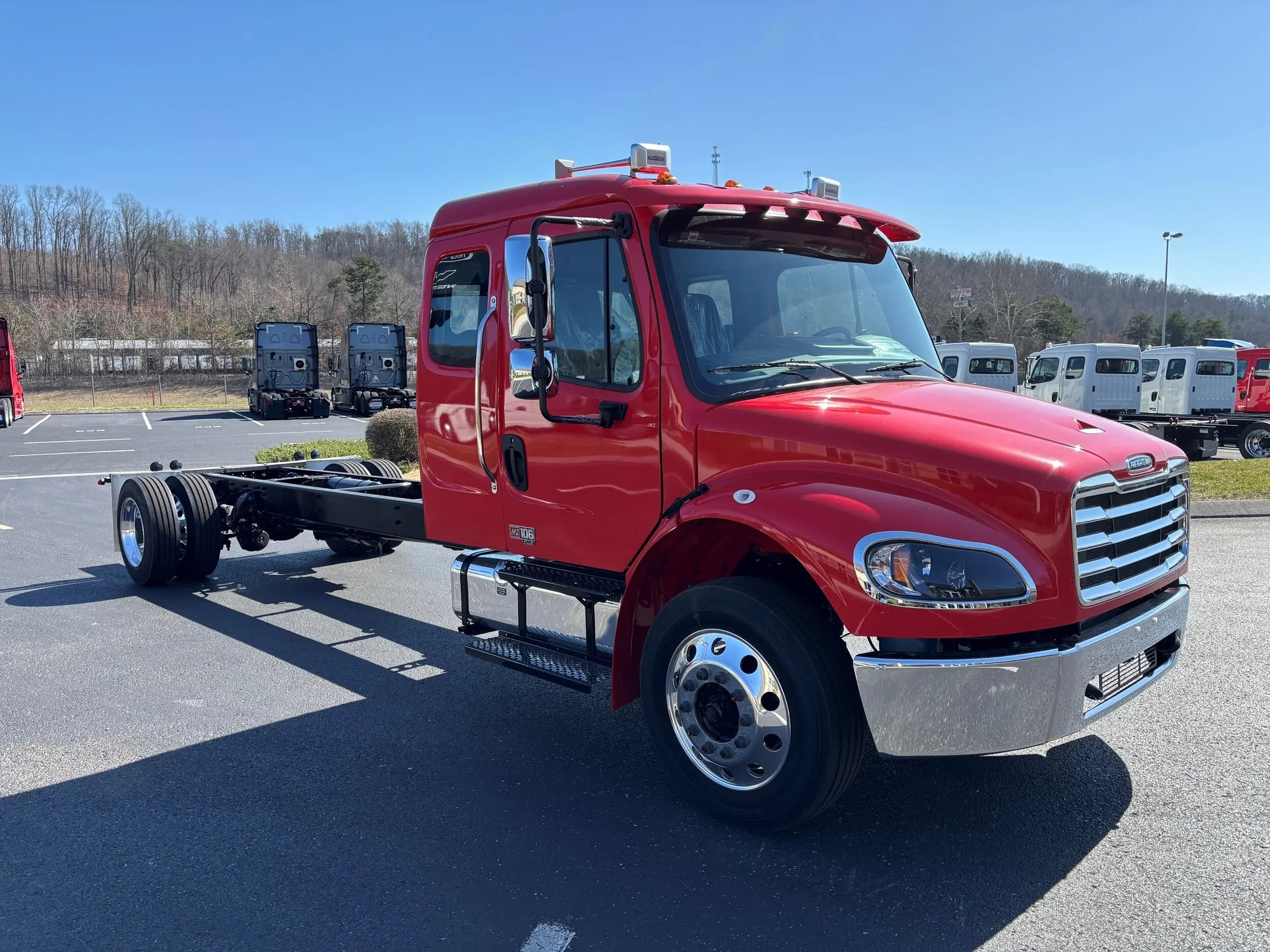 2025 Freightliner M2 106 in Knoxville, TN — photo 3