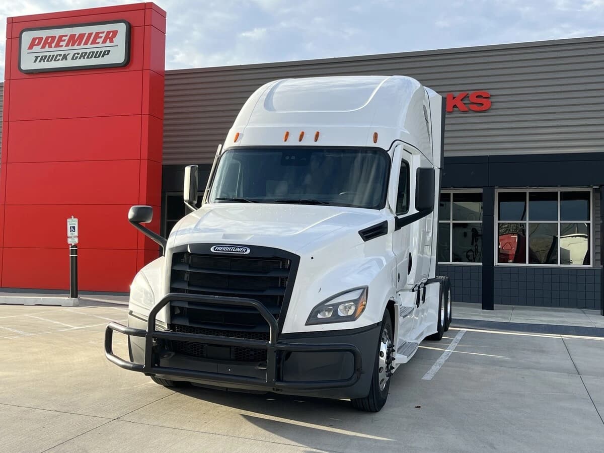 2022 Freightliner Cascadia