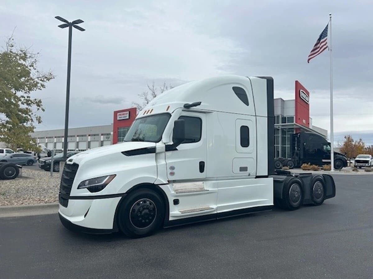 2026 Freightliner Cascadia