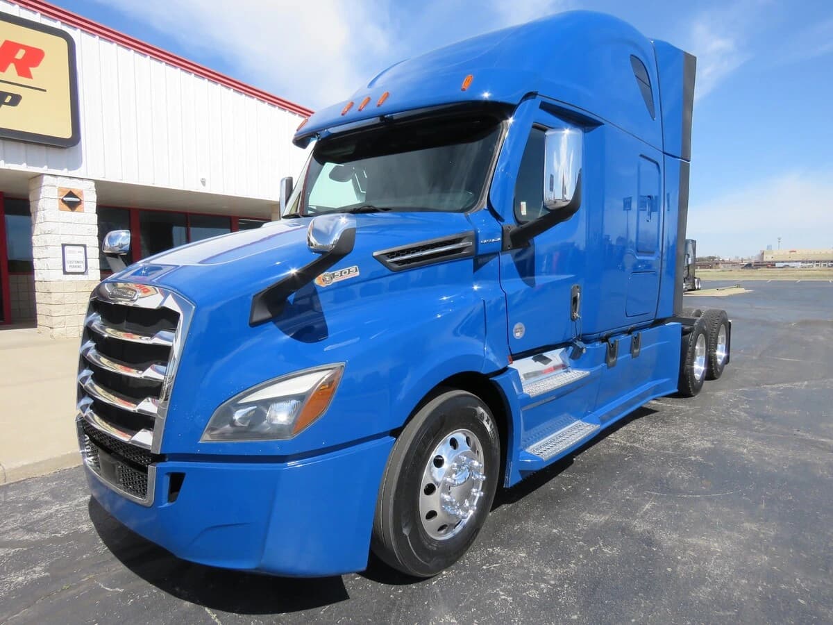 2022 Freightliner Cascadia