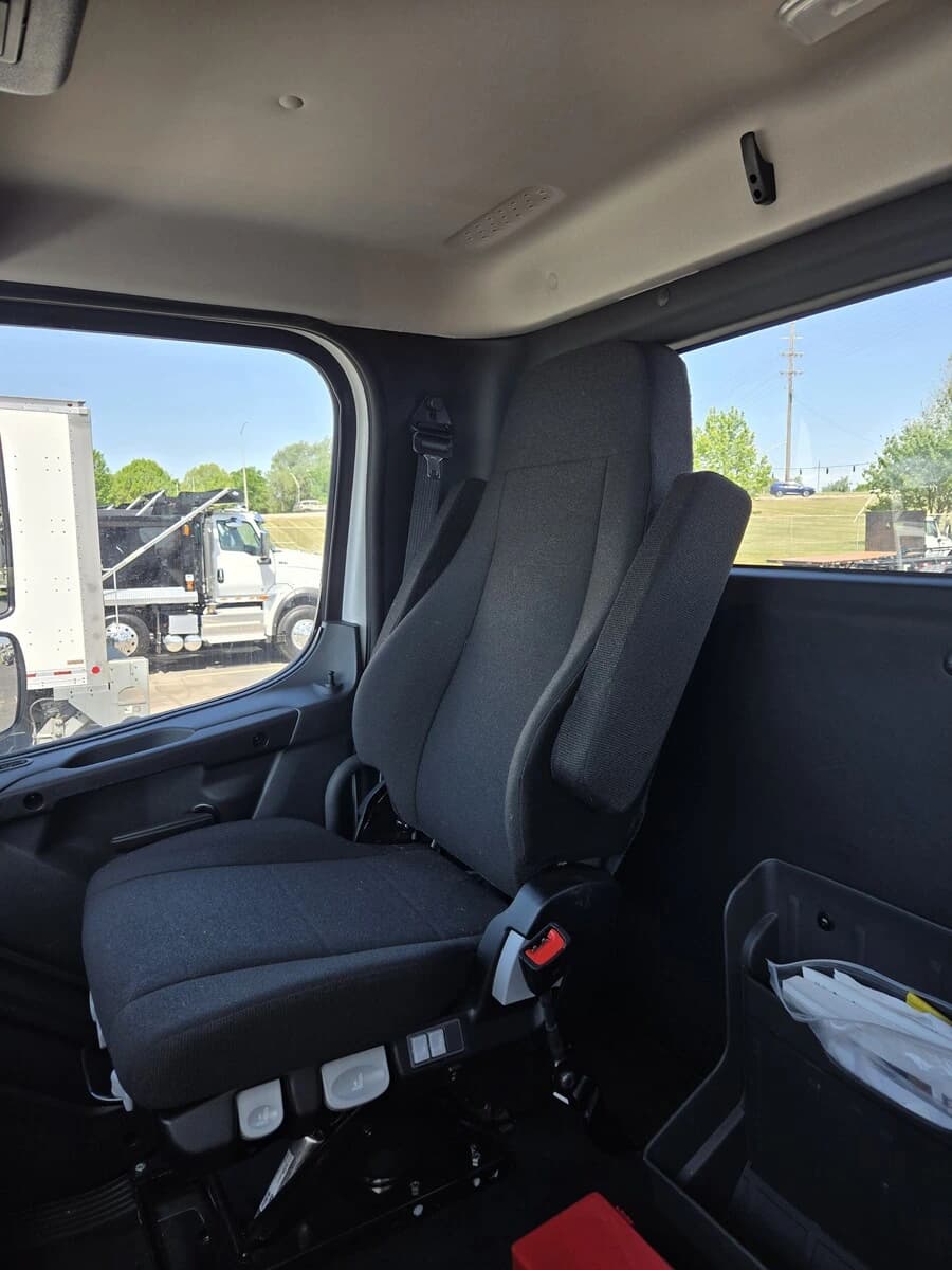 2026 Freightliner 114SD in Louisville, KY — photo 10