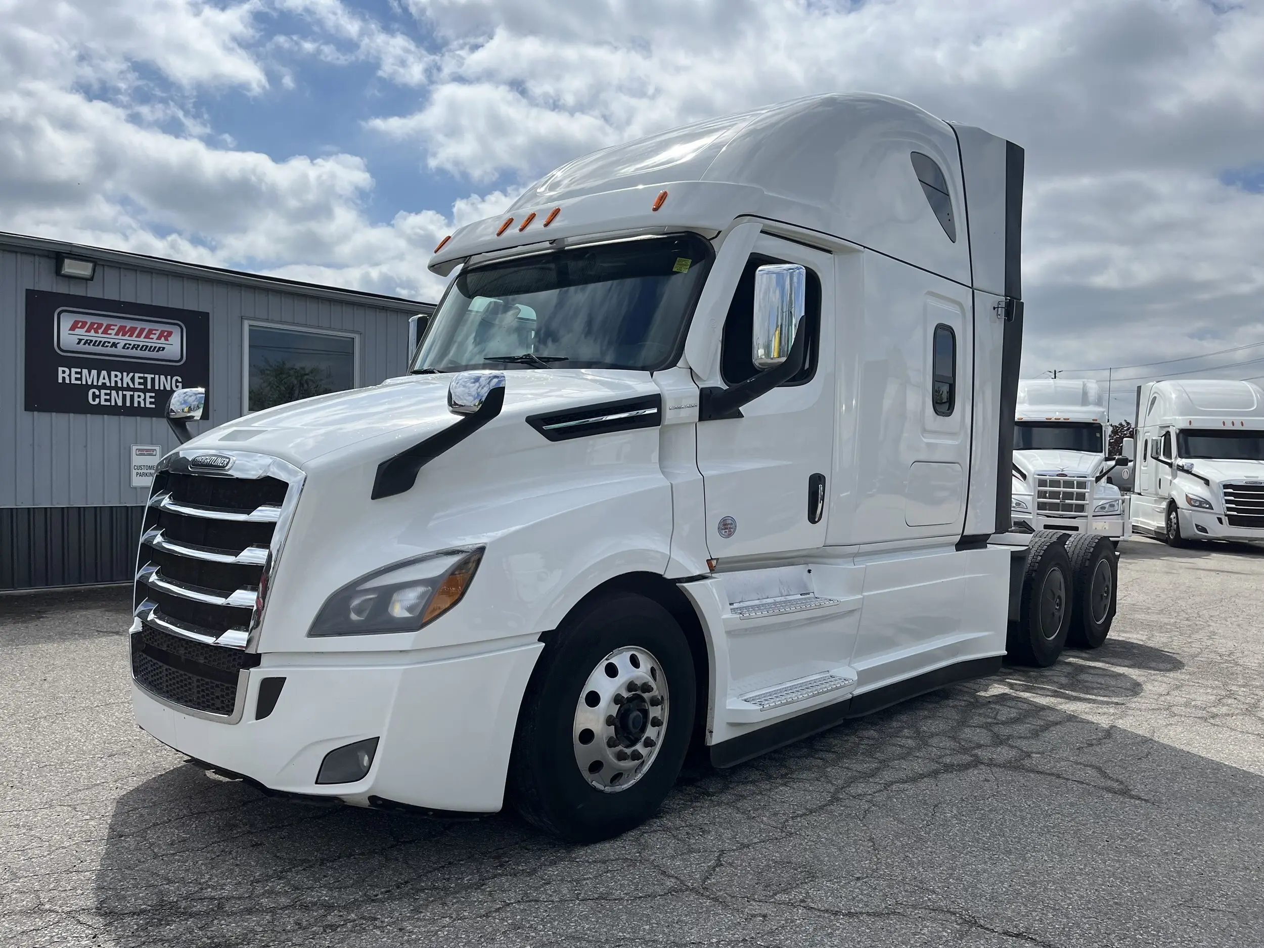 2023 Freightliner Cascadia