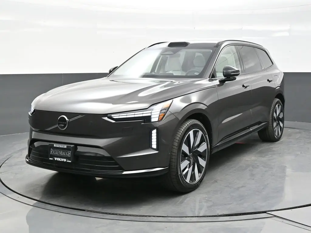 2025 Volvo