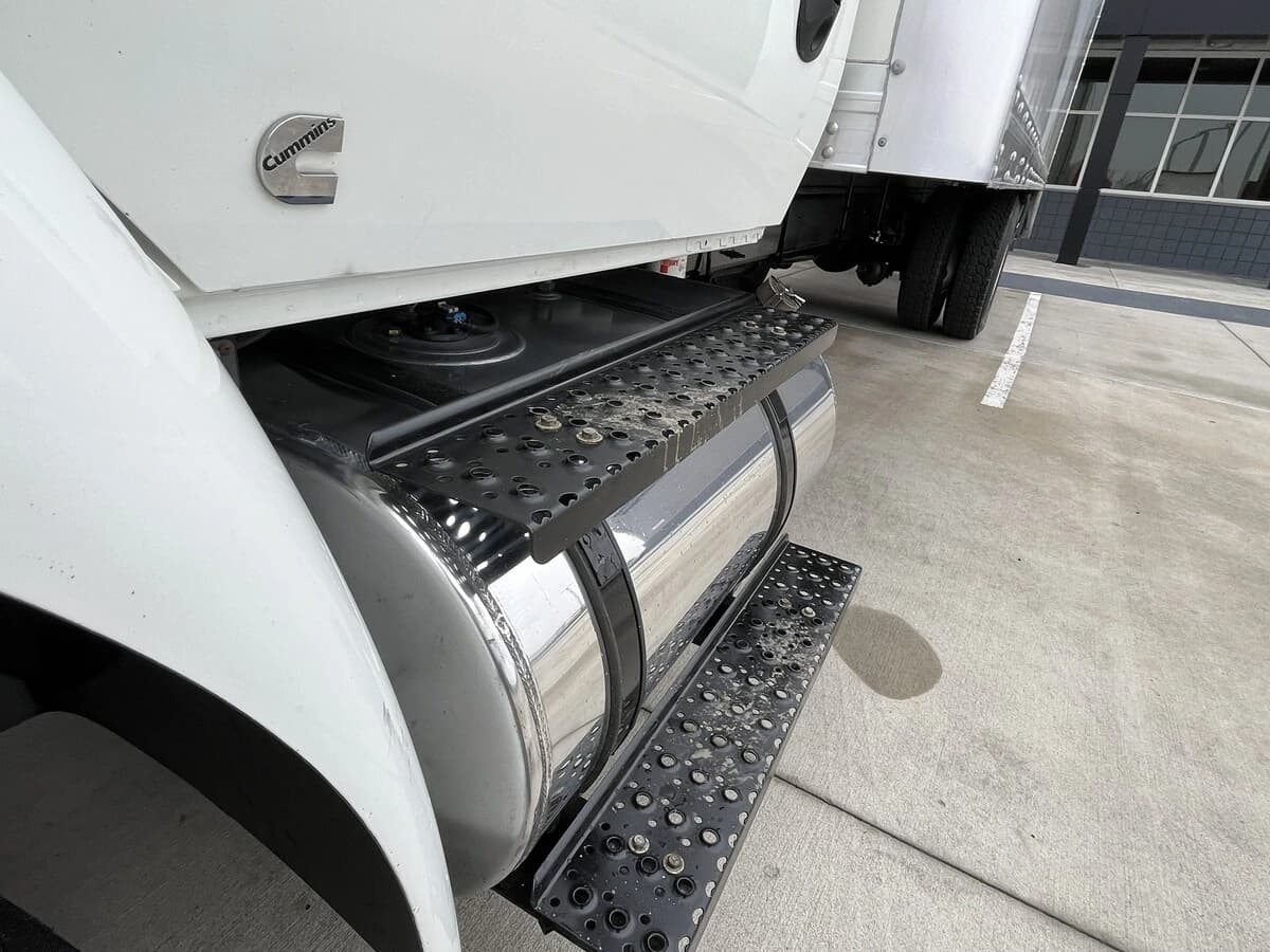 2022 International MV in Kansas City, MO — photo 15