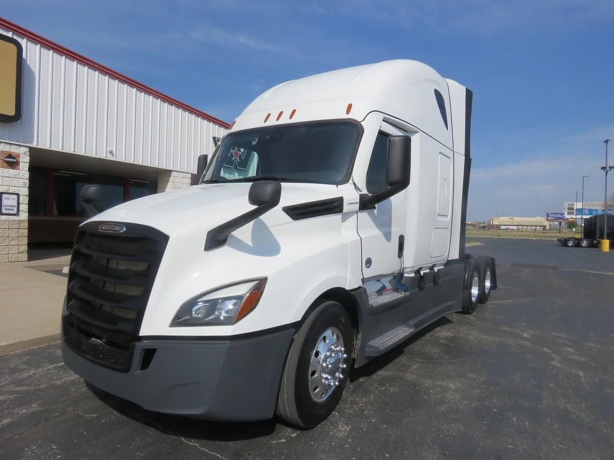 2023 Freightliner Cascadia