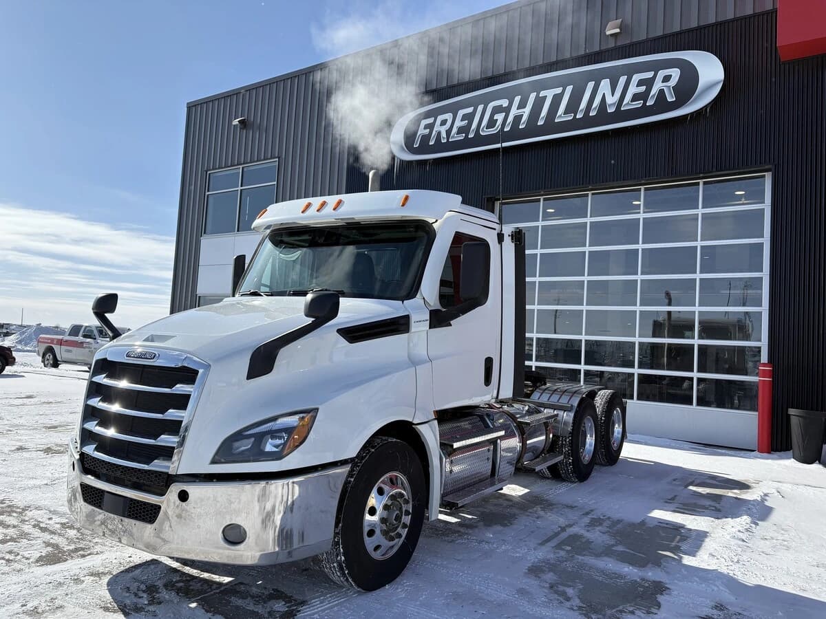 2022 Freightliner Cascadia