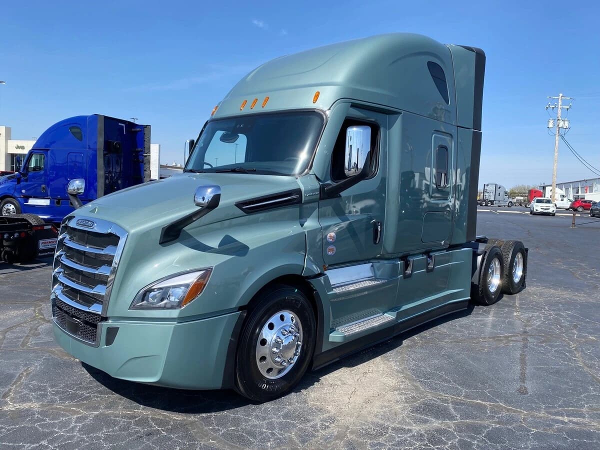 2027 Freightliner Cascadia