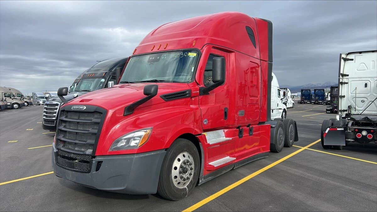 2023 Freightliner Cascadia