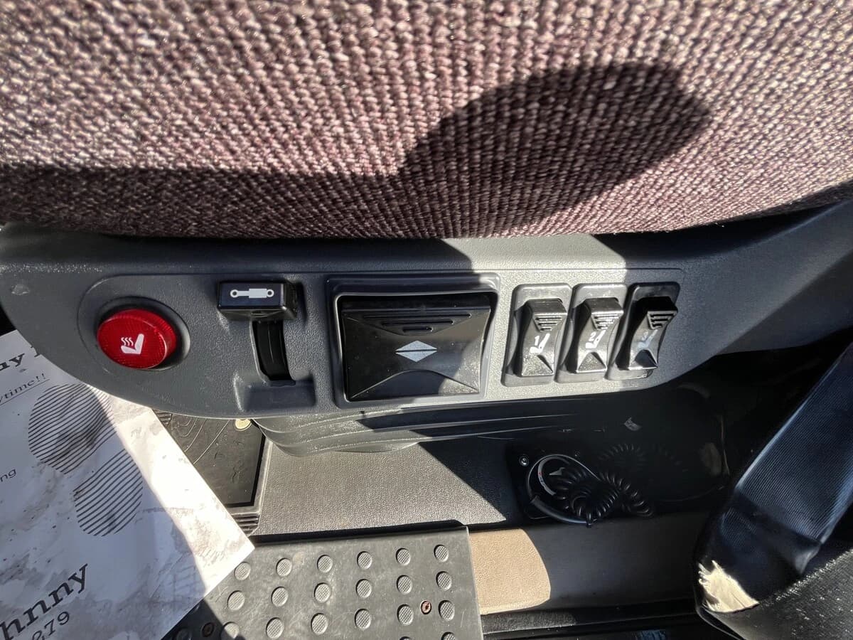 2012 Freightliner Cascadia in Mississauga, ON — photo 19