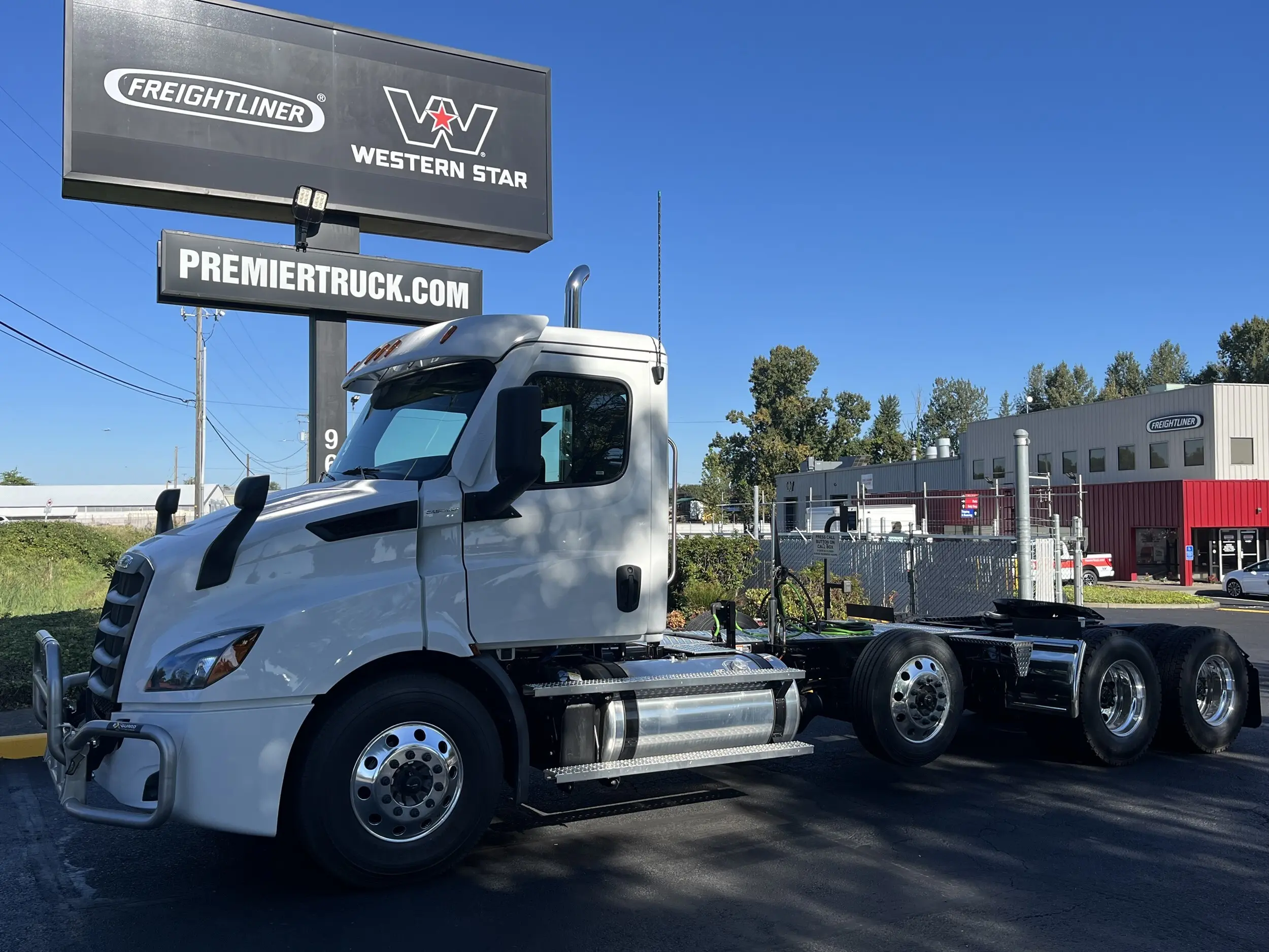 2025 Freightliner Cascadia