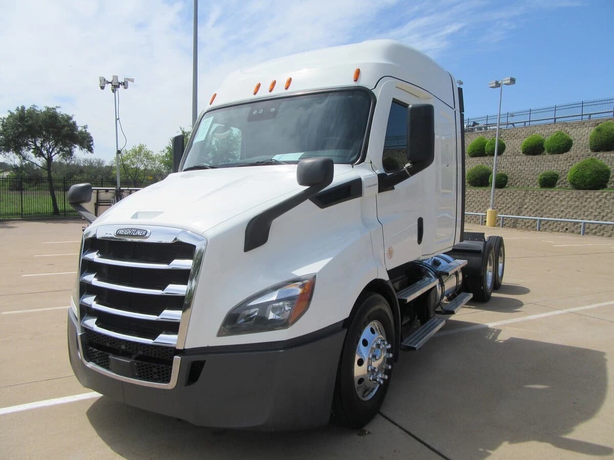 2020 Freightliner Cascadia